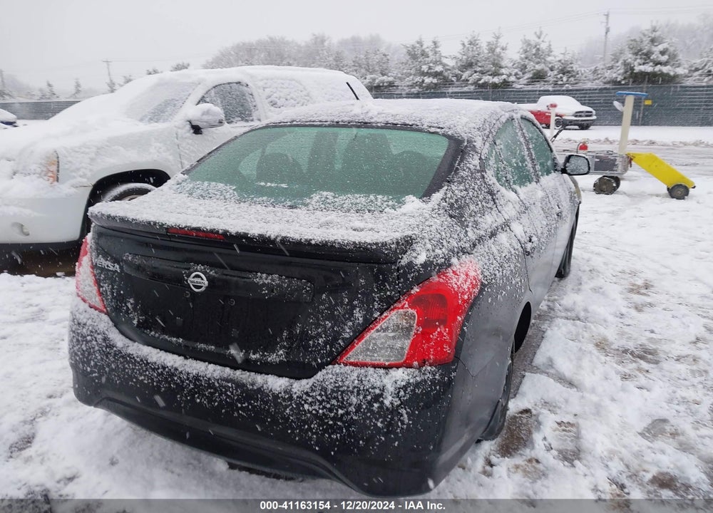 2015 NISSAN VERSA VIN: 3N1CN7AP9FL884053