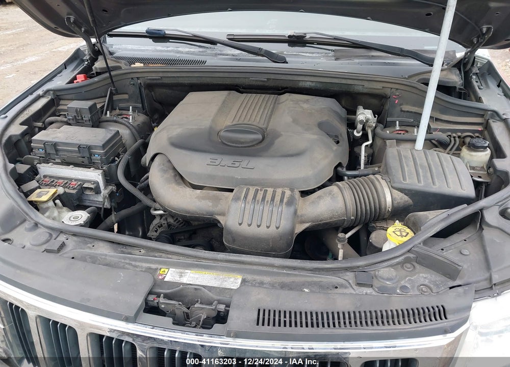 2011 JEEP GRAND CHEROKEE LAREDO VIN: 1J4RR4GG8BC738759