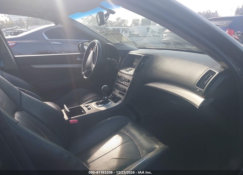 2009 INFINITI G37 VIN: JNKCV61EX9M015198