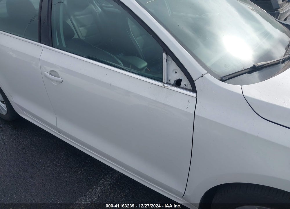 2013 VOLKSWAGEN JETTA 2.5L SE VIN: 3VWDP7AJ3DM206250