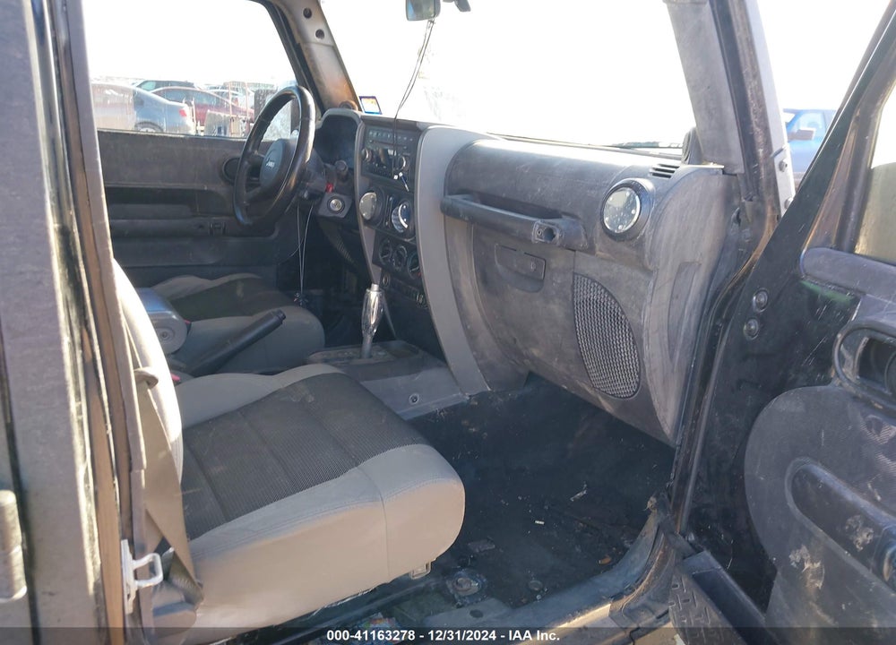 2007 JEEP WRANGLER UNLIMITED X VIN: 1J4GA39187L175561