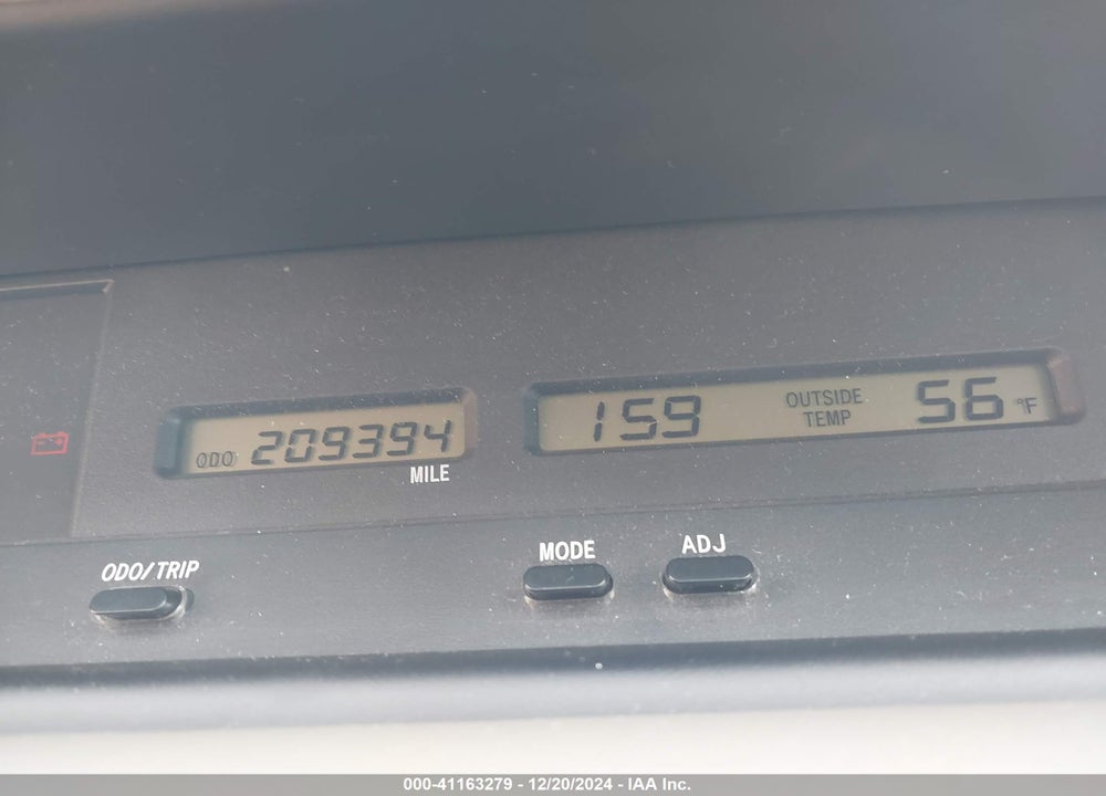 2002 TOYOTA AVALON XL VIN: 4T1BF28B22U245320