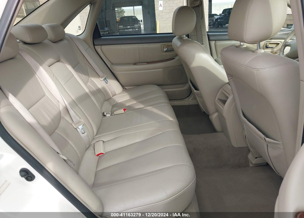 2002 TOYOTA AVALON XL VIN: 4T1BF28B22U245320