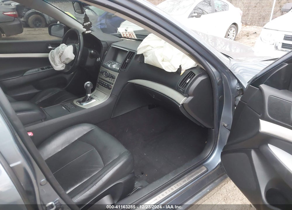 2008 INFINITI G35X VIN: JNKBV61F08M252849