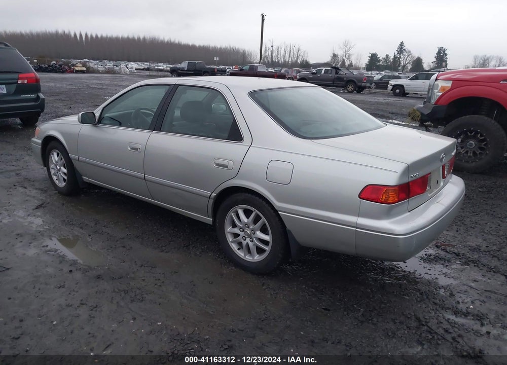 2001 TOYOTA CAMRY XLE V6 VIN: JT2BF28K310301347