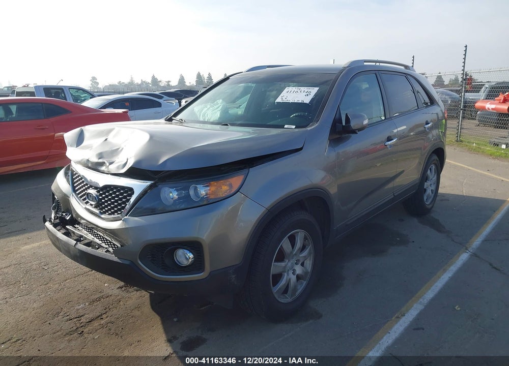 2013 KIA SORENTO LX VIN: 5XYKT3A60DG363371