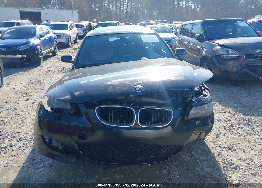 2007 BMW 525I VIN: WBANE53517CW62137