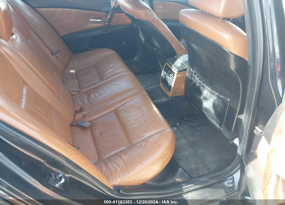 2007 BMW 525I VIN: WBANE53517CW62137