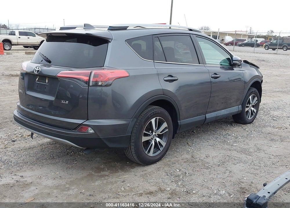 2018 TOYOTA RAV4 ADVENTURE/XLE VIN: 2T3WFREV0JW513117
