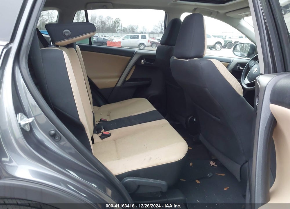 2018 TOYOTA RAV4 ADVENTURE/XLE VIN: 2T3WFREV0JW513117