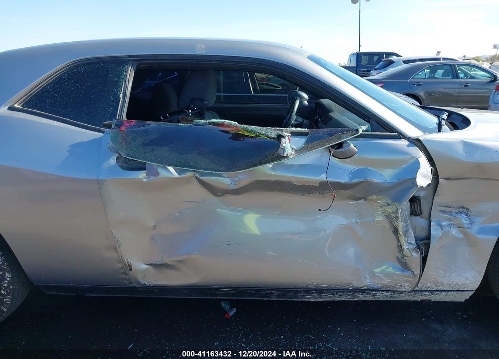 2013 DODGE CHALLENGER SXT VIN: 2C3CDYAG8DH719188