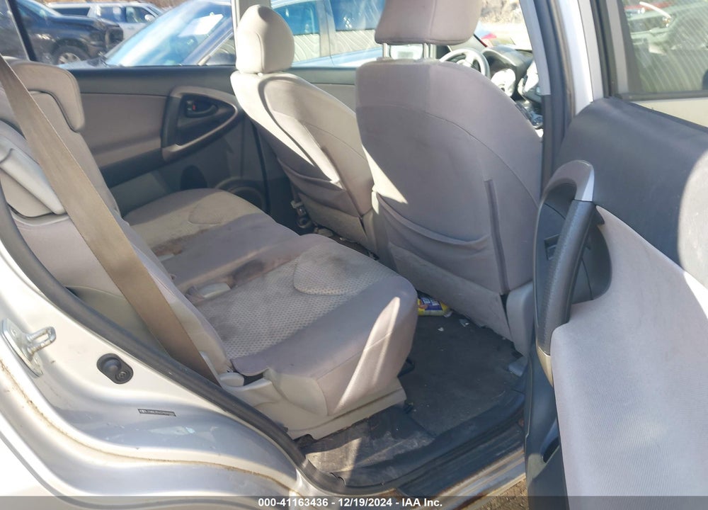 2007 TOYOTA RAV4 VIN: JTMBD35V375099882