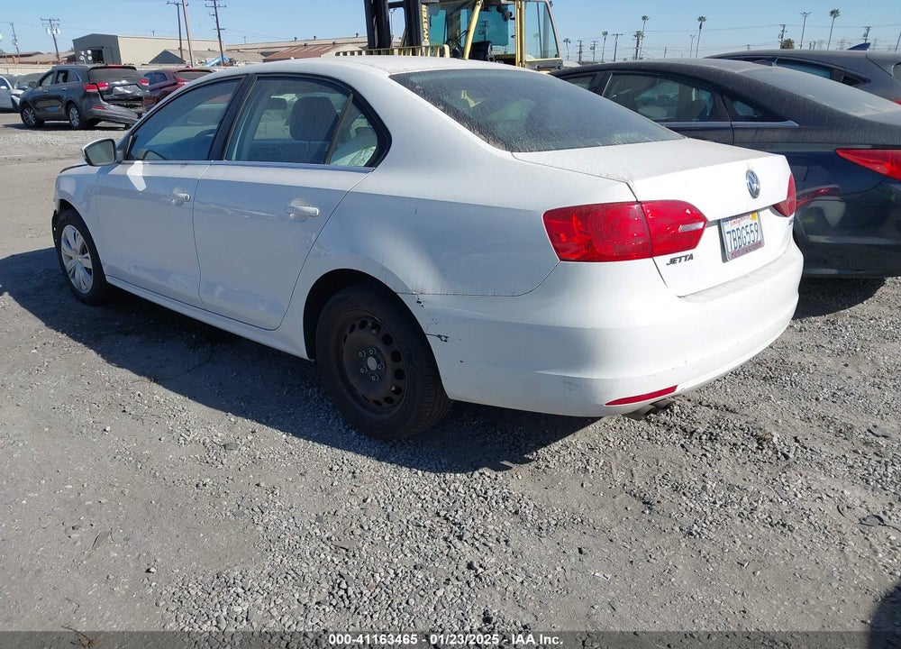 2013 VOLKSWAGEN JETTA 2.5L SE VIN: 3VWDP7AJ8DM431327