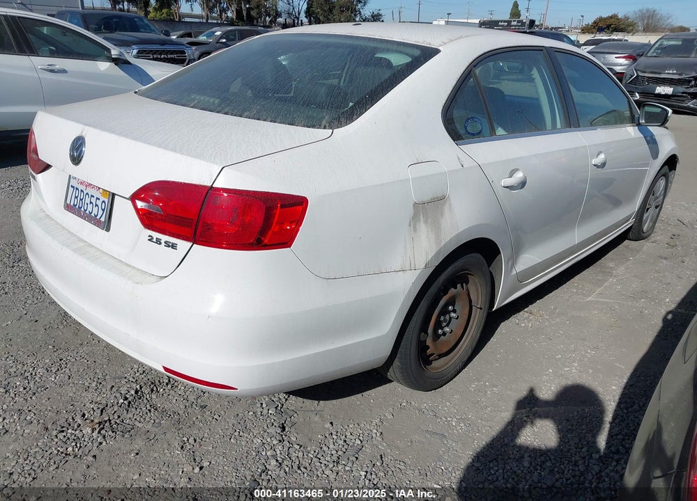 2013 VOLKSWAGEN JETTA 2.5L SE VIN: 3VWDP7AJ8DM431327