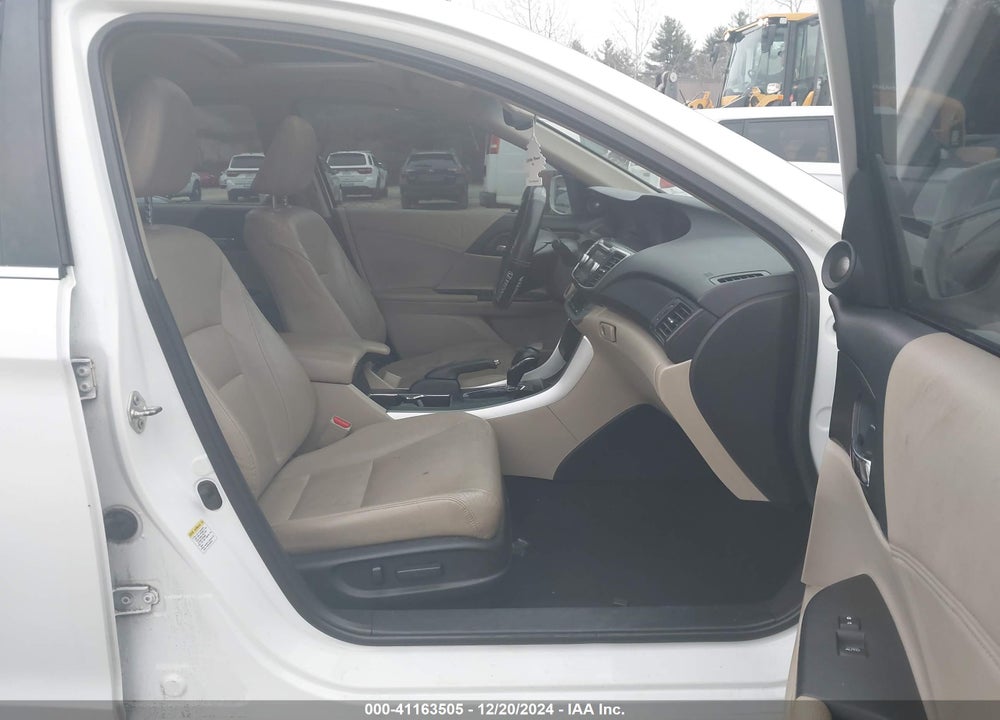 2013 HONDA ACCORD VIN: 1HGCR2F88DA190059