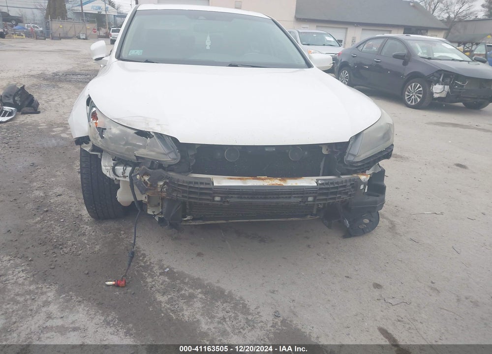 2013 HONDA ACCORD VIN: 1HGCR2F88DA190059