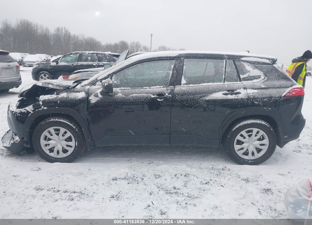 2024 TOYOTA COROLLA CROSS L VIN: 7MUAAABG8RV106231