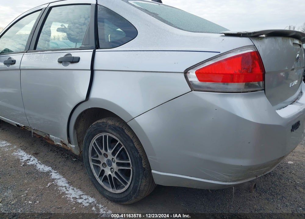 2010 FORD FOCUS SE VIN: 1FAHP3FN0AW135826