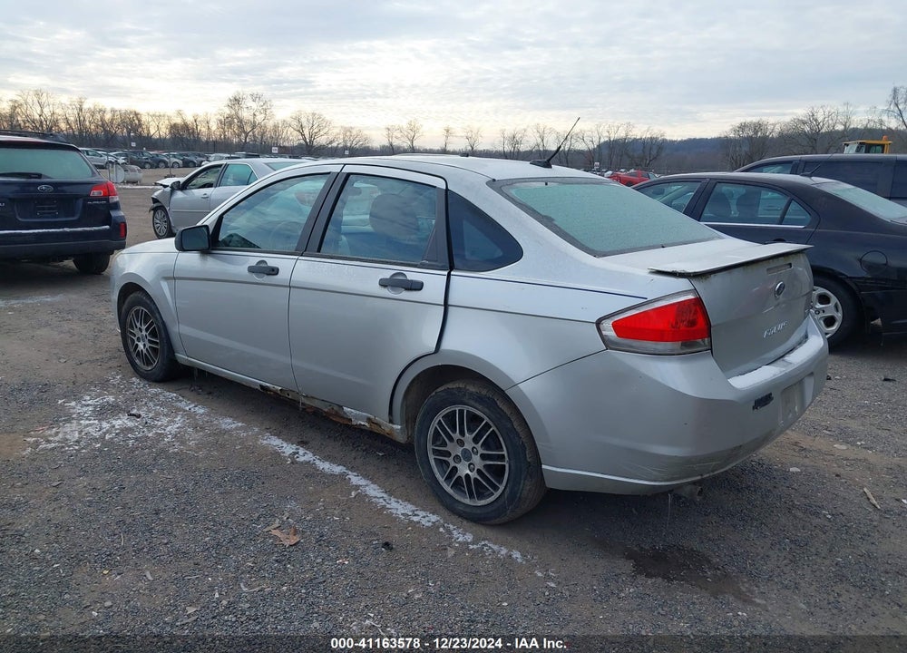 2010 FORD FOCUS SE VIN: 1FAHP3FN0AW135826