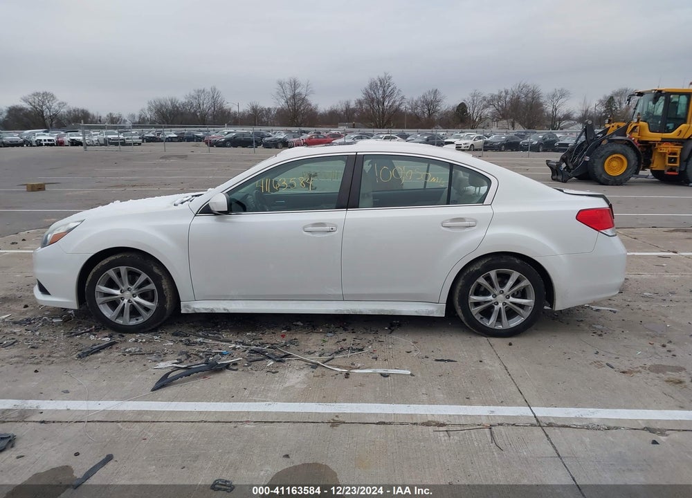 2014 SUBARU LEGACY 2.5I LIMITED VIN: 4S3BMCL63E3035801