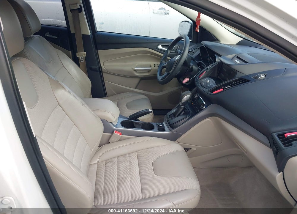 2015 FORD ESCAPE SE VIN: 1FMCU0GX2FUC10617