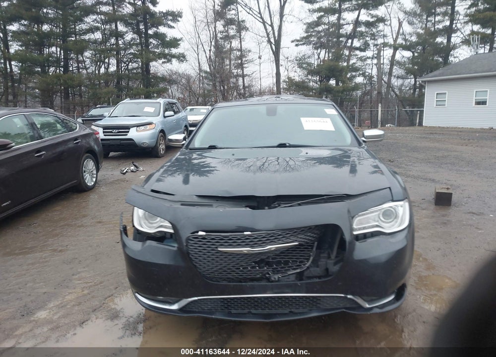 2016 CHRYSLER 300C AWD VIN: 2C3CCAKG8GH344092