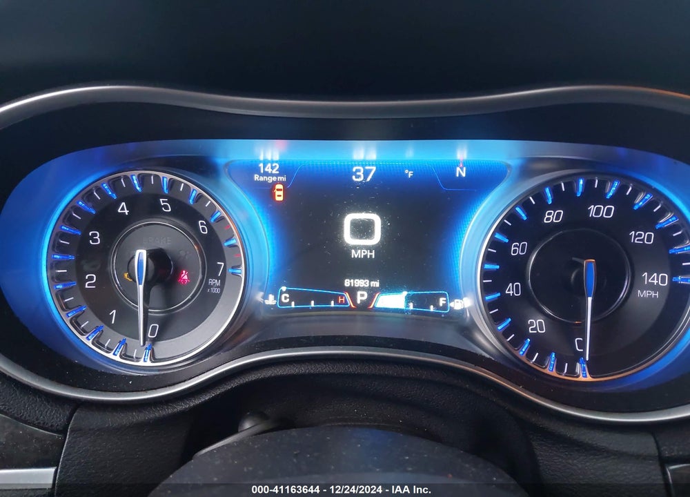 2016 CHRYSLER 300C AWD VIN: 2C3CCAKG8GH344092