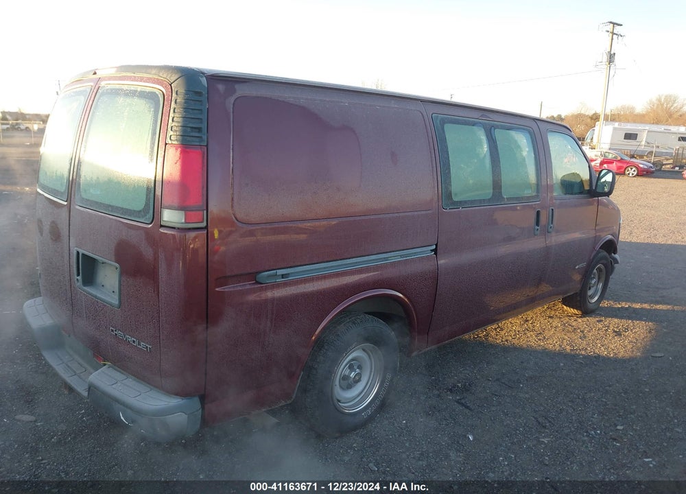 1998 CHEVROLET CHEVY VAN G1500 VIN: 1GCEG15W4W1051461