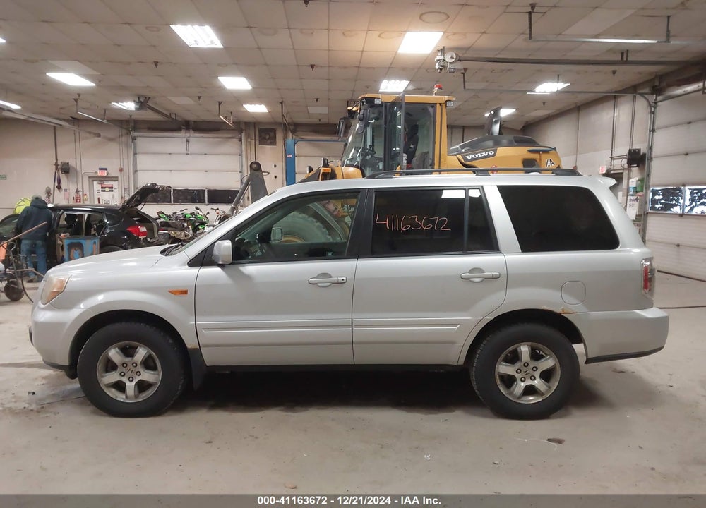 2007 HONDA PILOT EX-L VIN: 2HKYF18517H539246