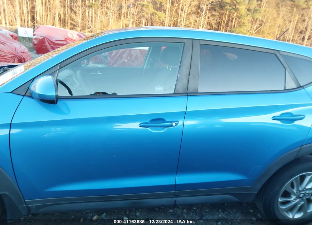 2018 HYUNDAI TUCSON SE VIN: KM8J23A47JU700170