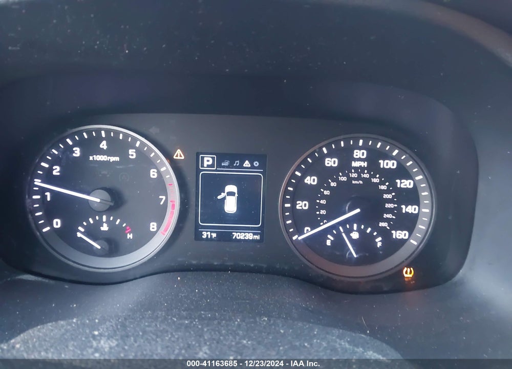 2018 HYUNDAI TUCSON SE VIN: KM8J23A47JU700170