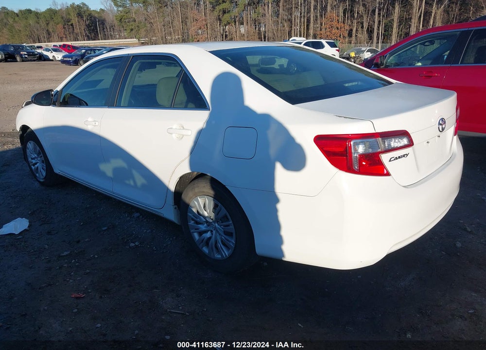 2013 TOYOTA CAMRY LE VIN: 4T4BF1FK3DR285654