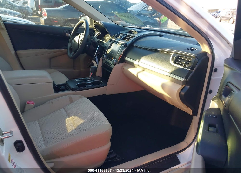 2013 TOYOTA CAMRY LE VIN: 4T4BF1FK3DR285654