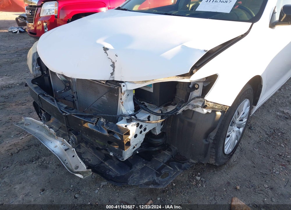 2013 TOYOTA CAMRY LE VIN: 4T4BF1FK3DR285654