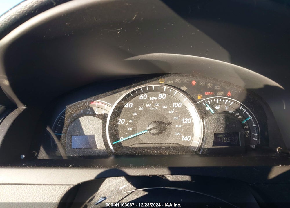 2013 TOYOTA CAMRY LE VIN: 4T4BF1FK3DR285654