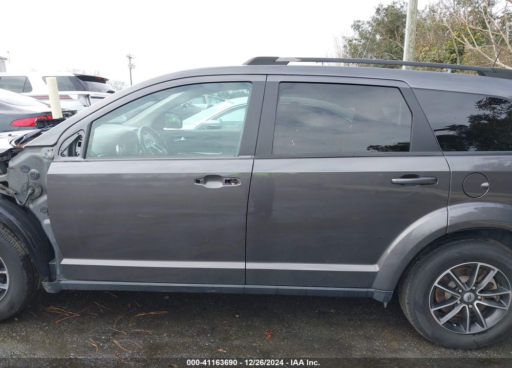 2018 DODGE JOURNEY SE VIN: 3C4PDCAB9JT519833