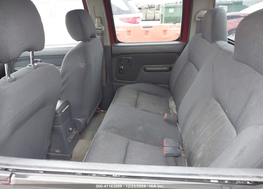 2004 NISSAN FRONTIER XE-V6 VIN: 1N6ED27T84C400251