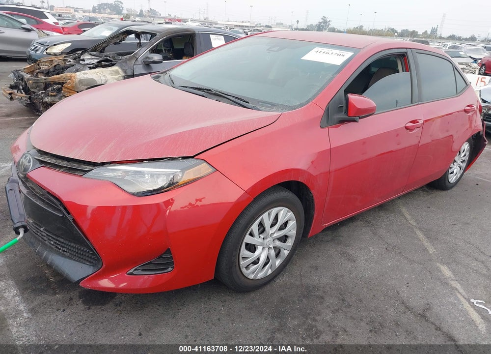 2018 TOYOTA COROLLA LE VIN: 5YFBURHE1JP809953