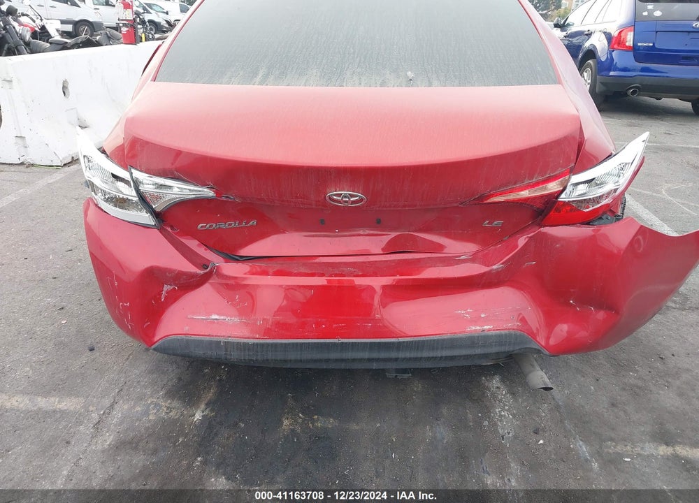 2018 TOYOTA COROLLA LE VIN: 5YFBURHE1JP809953