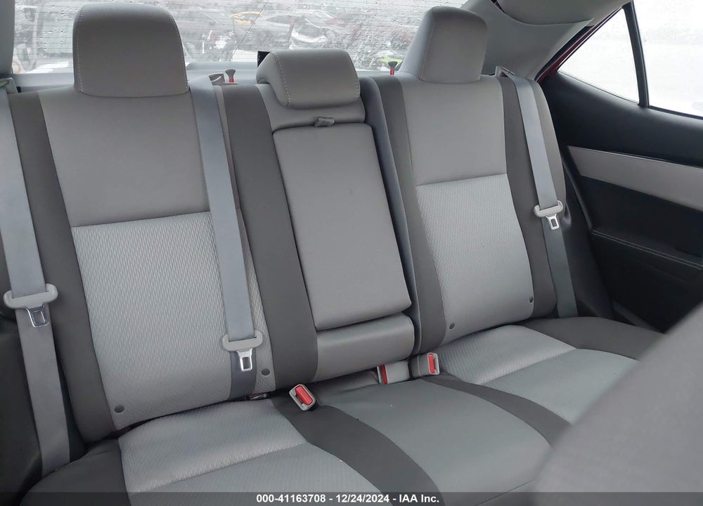 2018 TOYOTA COROLLA LE VIN: 5YFBURHE1JP809953