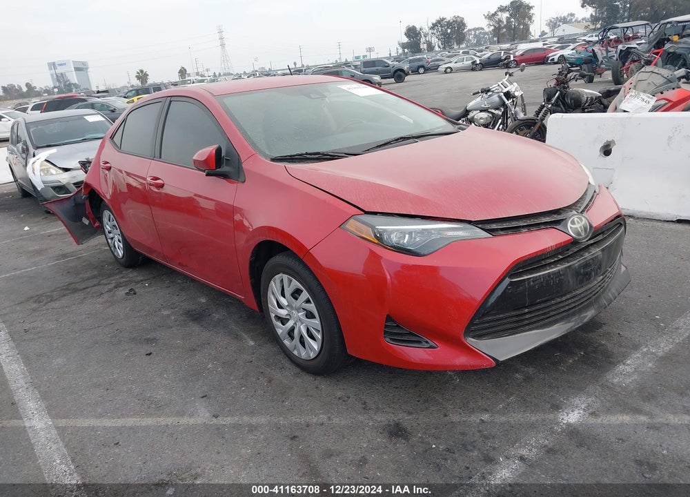 2018 TOYOTA COROLLA LE VIN: 5YFBURHE1JP809953