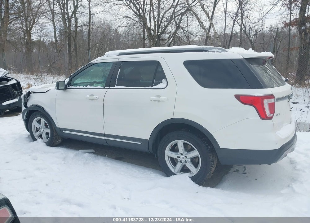2017 FORD EXPLORER XLT VIN: 1FM5K8D87HGD74313