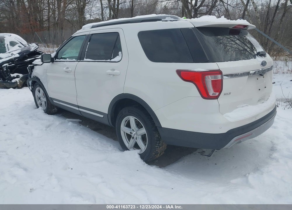 2017 FORD EXPLORER XLT VIN: 1FM5K8D87HGD74313