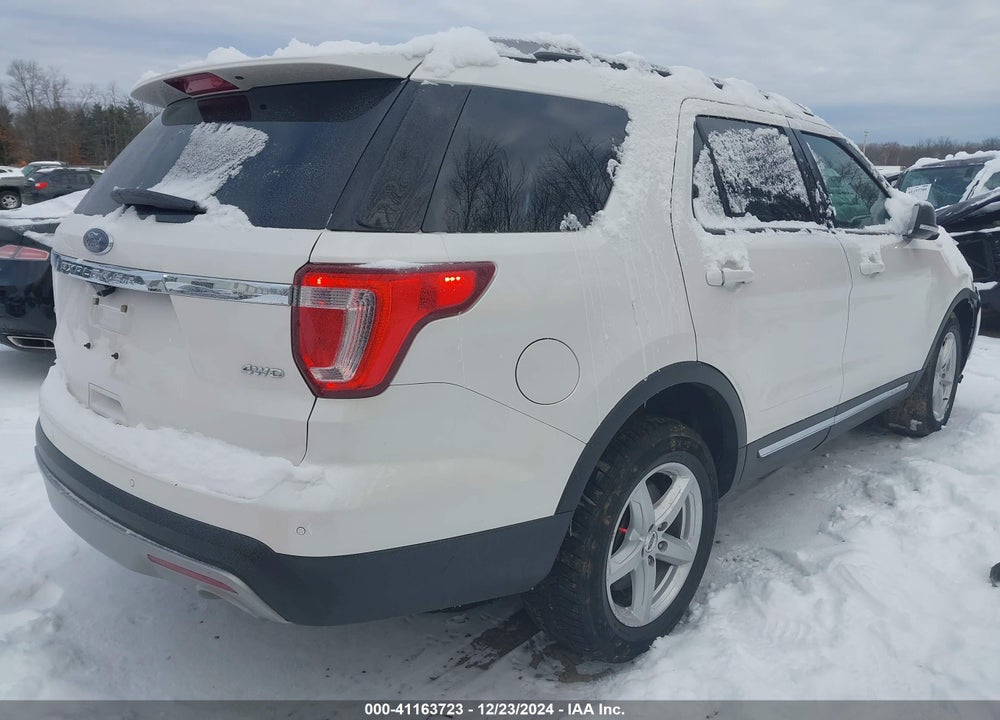 2017 FORD EXPLORER XLT VIN: 1FM5K8D87HGD74313