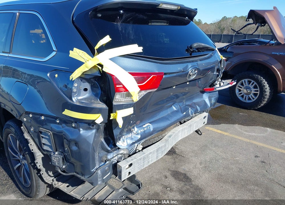 2017 TOYOTA HIGHLANDER VIN: 5TDKZRFHXHS509666