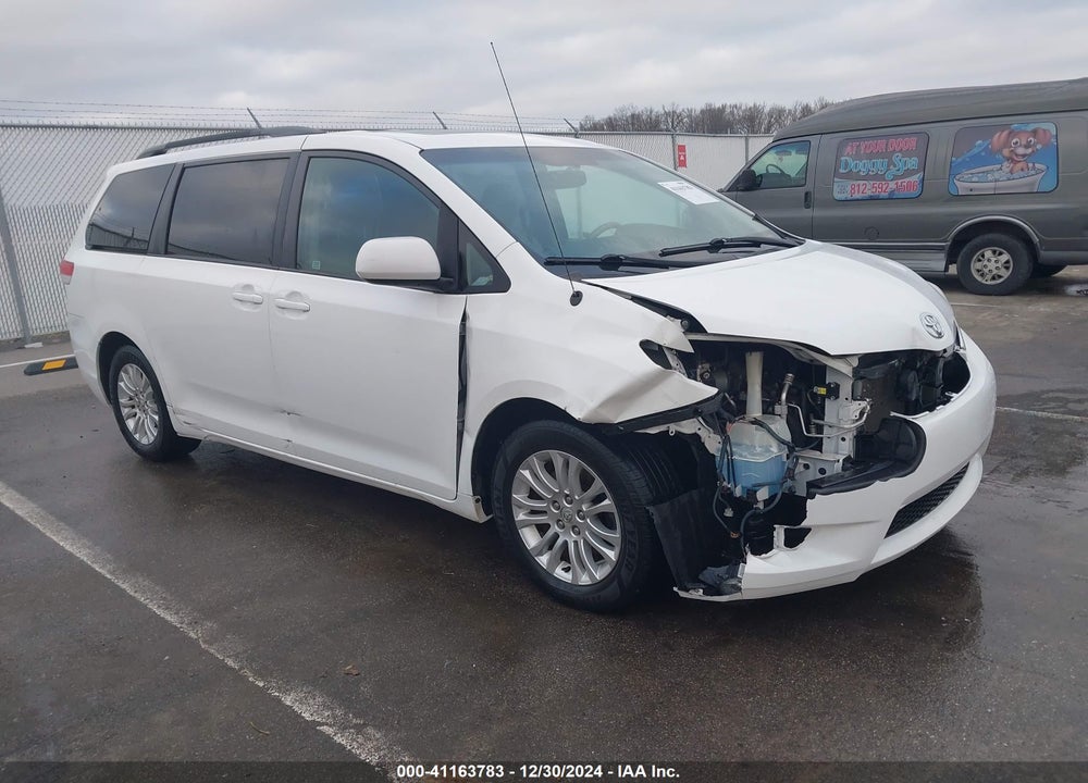 2011 TOYOTA SIENNA XLE V6 VIN: 5TDYK3DC0BS068625