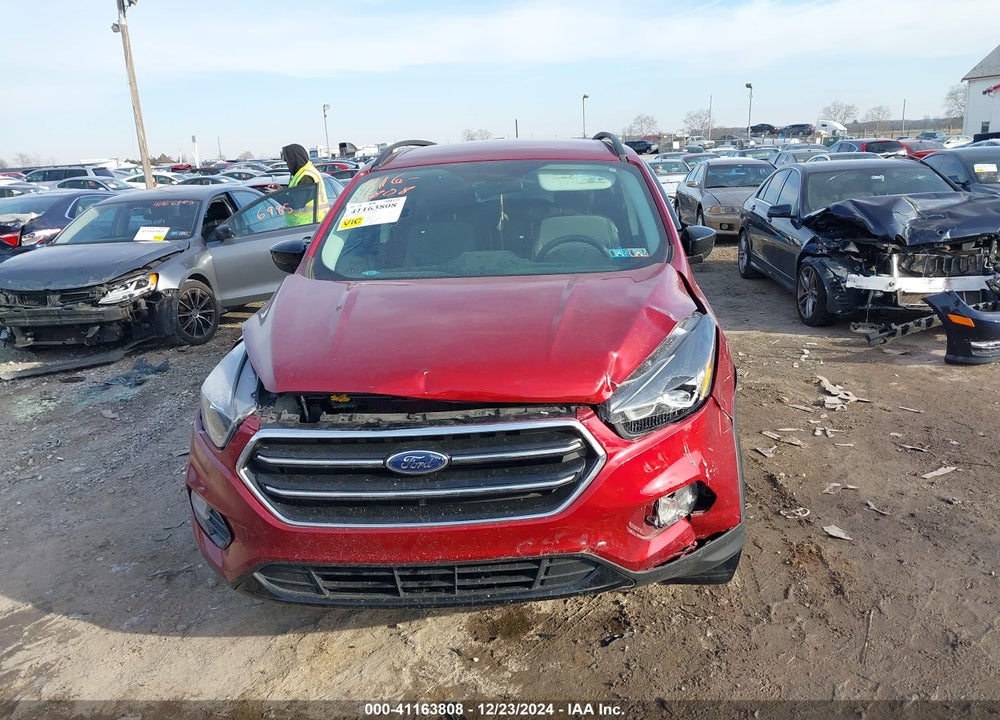 2018 FORD ESCAPE SE VIN: 1FMCU9GD5JUB02852