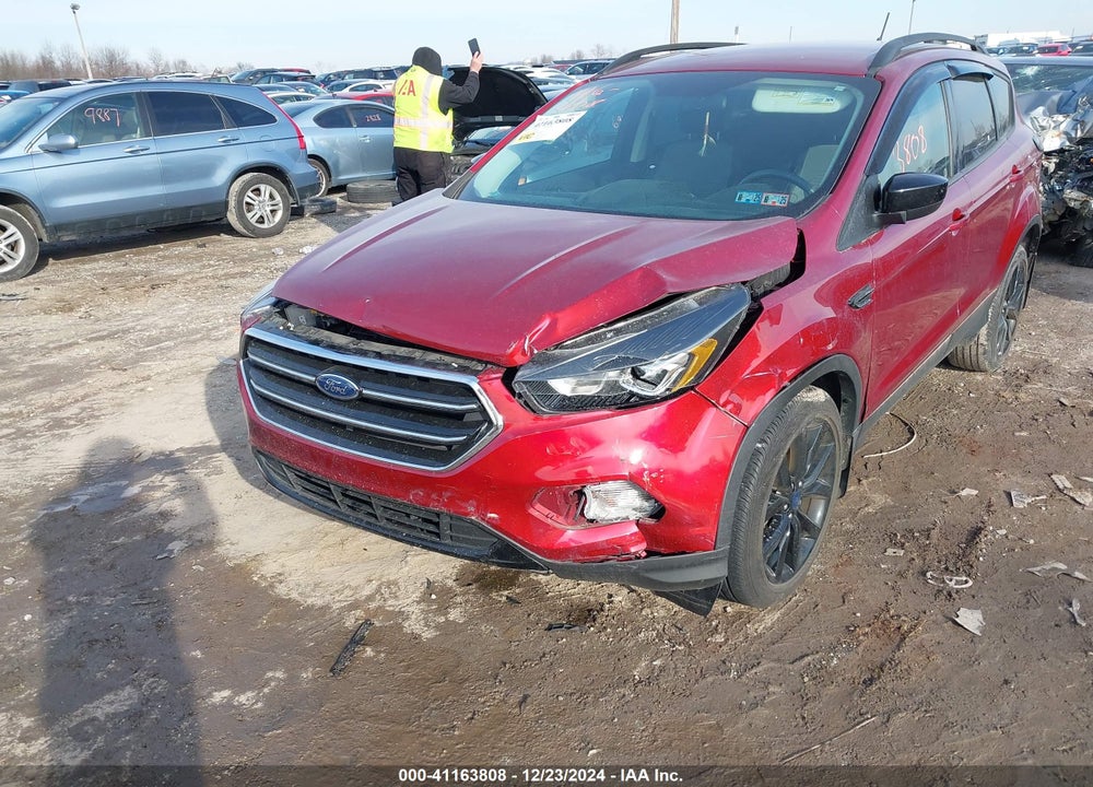 2018 FORD ESCAPE SE VIN: 1FMCU9GD5JUB02852