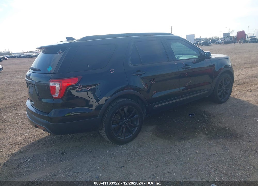 2017 FORD EXPLORER XLT VIN: 1FM5K7D87HGC31615