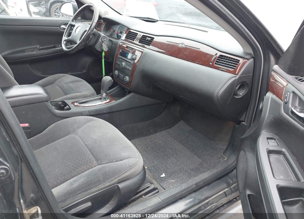 2011 CHEVROLET IMPALA VIN: 2G1WG5EK8B1141492